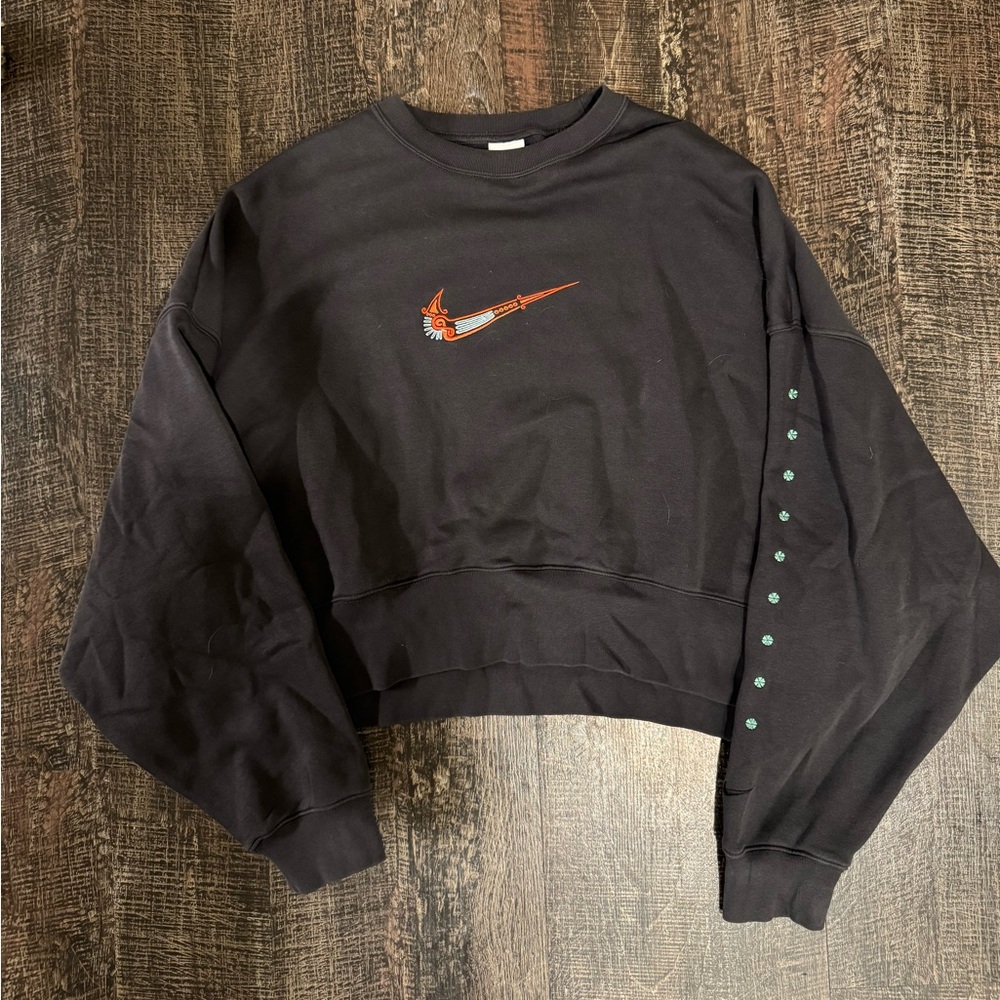 Nike “Siempre Familia” Fleece Sweater
